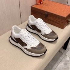 Louis Vuitton Low Shoes